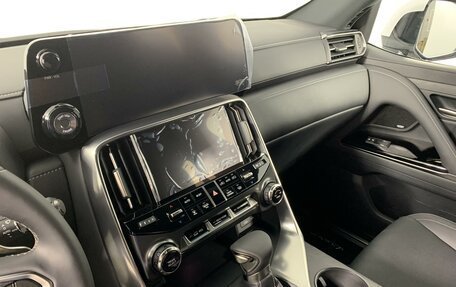 Lexus LX, 2024 год, 21 150 000 рублей, 19 фотография