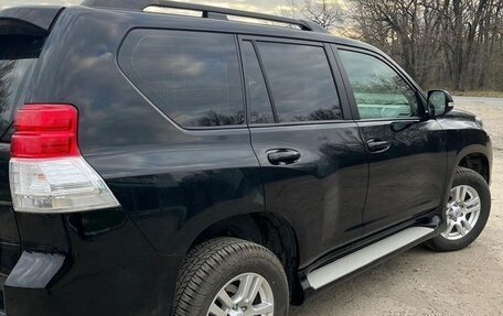 Toyota Land Cruiser Prado 150 рестайлинг 2, 2010 год, 3 150 000 рублей, 4 фотография