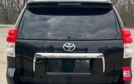 Toyota Land Cruiser Prado 150 рестайлинг 2, 2010 год, 3 150 000 рублей, 3 фотография