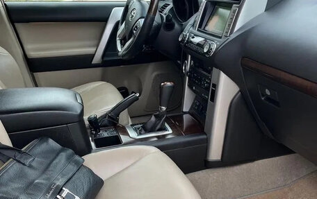 Toyota Land Cruiser Prado 150 рестайлинг 2, 2010 год, 3 150 000 рублей, 7 фотография