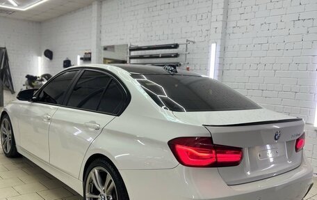 BMW 3 серия, 2017 год, 2 100 000 рублей, 10 фотография