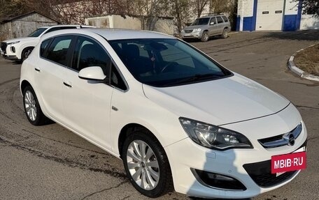 Opel Astra J, 2014 год, 980 000 рублей, 2 фотография