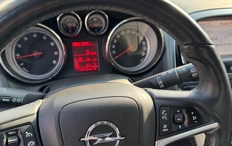 Opel Astra J, 2014 год, 980 000 рублей, 9 фотография