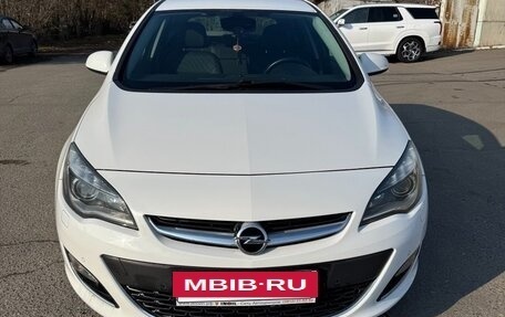 Opel Astra J, 2014 год, 980 000 рублей, 3 фотография