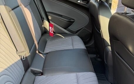 Opel Astra J, 2014 год, 980 000 рублей, 14 фотография