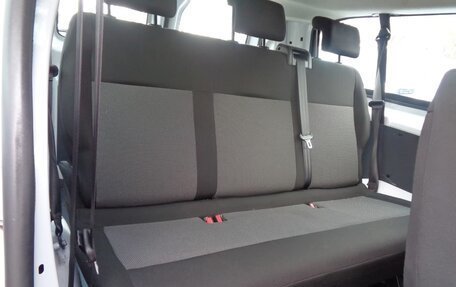 Opel Vivaro, 2022 год, 3 050 000 рублей, 8 фотография