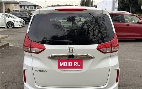 Honda Freed II, 2022 год, 1 243 000 рублей, 4 фотография