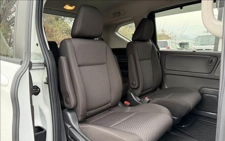 Honda Freed II, 2022 год, 1 243 000 рублей, 22 фотография