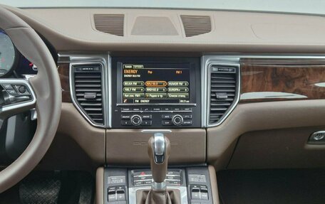 Porsche Macan I рестайлинг, 2015 год, 2 980 000 рублей, 10 фотография