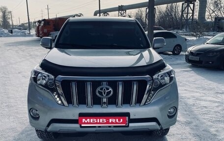 Toyota Land Cruiser Prado 150 рестайлинг 2, 2015 год, 3 990 000 рублей, 7 фотография