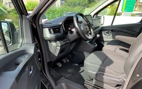 Nissan NV300, 2021 год, 3 530 000 рублей, 6 фотография