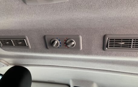 Nissan NV300, 2021 год, 3 530 000 рублей, 10 фотография