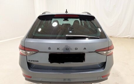 Skoda Superb III рестайлинг, 2021 год, 3 200 000 рублей, 4 фотография