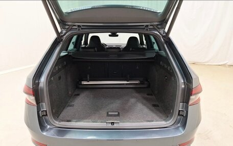 Skoda Superb III рестайлинг, 2021 год, 3 200 000 рублей, 13 фотография