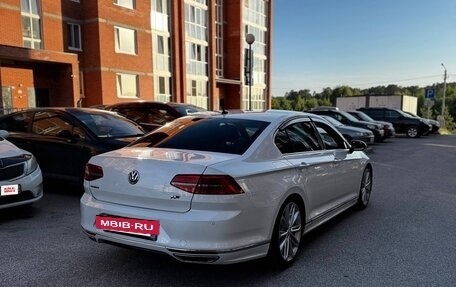 Volkswagen Passat B8 рестайлинг, 2015 год, 1 950 000 рублей, 15 фотография