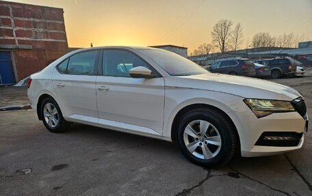 Skoda Superb III рестайлинг, 2020 год, 2 600 000 рублей, 5 фотография