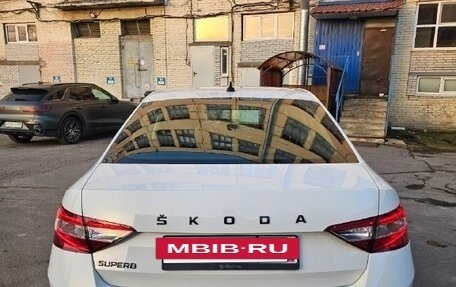 Skoda Superb III рестайлинг, 2020 год, 2 600 000 рублей, 4 фотография