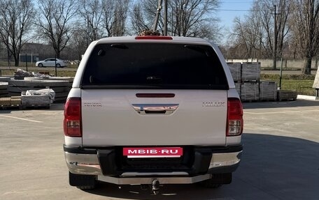 Toyota Hilux VIII, 2018 год, 2 800 000 рублей, 11 фотография