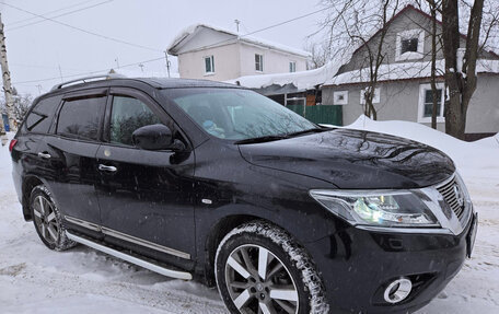 Nissan Pathfinder, 2015 год, 1 950 000 рублей, 5 фотография