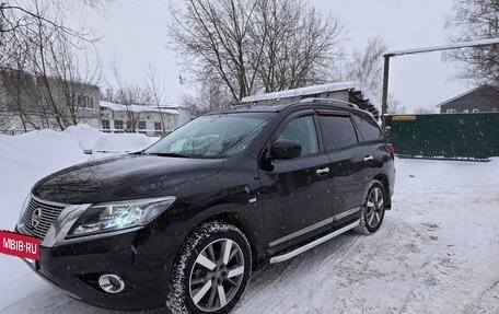 Nissan Pathfinder, 2015 год, 1 950 000 рублей, 2 фотография