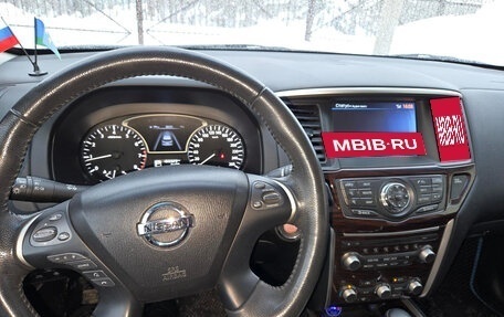 Nissan Pathfinder, 2015 год, 1 950 000 рублей, 6 фотография