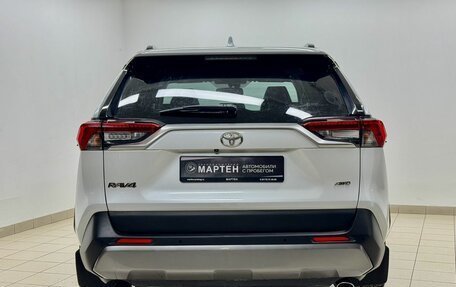 Toyota RAV4, 2022 год, 4 169 000 рублей, 5 фотография