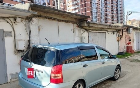 Toyota Wish II, 2004 год, 720 000 рублей, 7 фотография