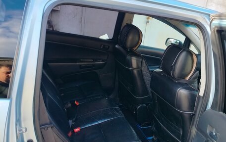 Toyota Wish II, 2004 год, 720 000 рублей, 22 фотография