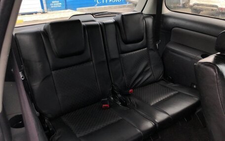 Toyota Wish II, 2004 год, 720 000 рублей, 33 фотография