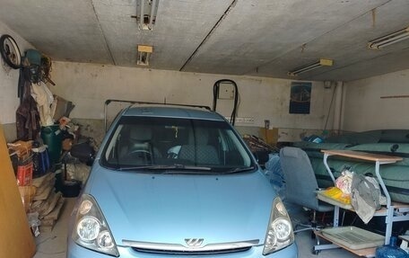 Toyota Wish II, 2004 год, 720 000 рублей, 27 фотография