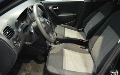 Volkswagen Polo VI (EU Market), 2011 год, 550 000 рублей, 14 фотография