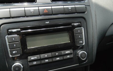 Volkswagen Polo VI (EU Market), 2011 год, 550 000 рублей, 17 фотография