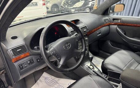 Toyota Avensis III рестайлинг, 2005 год, 670 000 рублей, 22 фотография