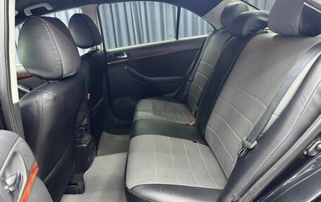 Toyota Avensis III рестайлинг, 2005 год, 670 000 рублей, 19 фотография