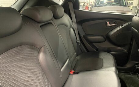 Hyundai ix35 I рестайлинг, 2010 год, 1 099 000 рублей, 22 фотография