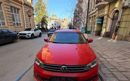 Volkswagen Jetta VI, 2015 год, 1 900 000 рублей, 2 фотография