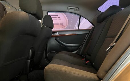 Toyota Avensis III рестайлинг, 2006 год, 790 000 рублей, 7 фотография