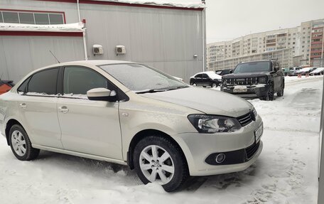 Volkswagen Polo VI (EU Market), 2012 год, 765 000 рублей, 2 фотография