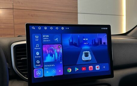 KIA Sportage IV рестайлинг, 2018 год, 2 099 900 рублей, 13 фотография