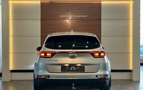 KIA Sportage IV рестайлинг, 2018 год, 2 099 900 рублей, 5 фотография