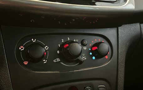 Renault Logan II, 2020 год, 899 900 рублей, 15 фотография