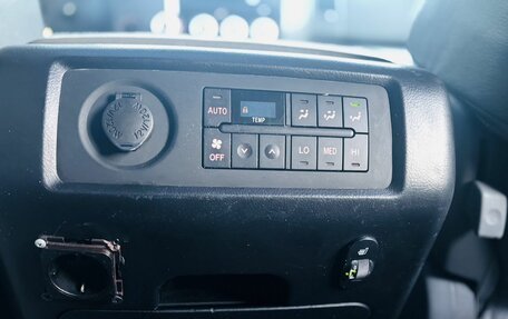 Toyota Sequoia II рестайлинг, 2010 год, 2 498 867 рублей, 14 фотография