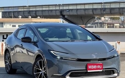 Toyota Prius IV XW50, 2024 год, 2 750 000 рублей, 1 фотография