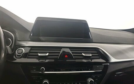 BMW 5 серия, 2018 год, 2 677 584 рублей, 26 фотография