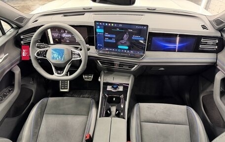 Volkswagen Tiguan, 2025 год, 4 839 000 рублей, 32 фотография