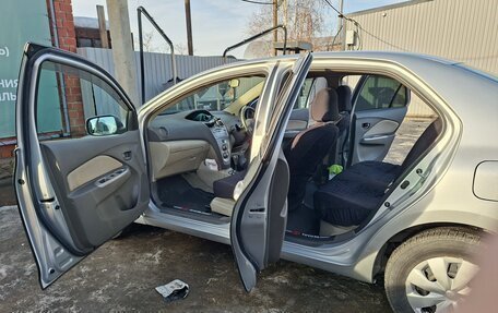 Toyota Belta, 2009 год, 525 000 рублей, 3 фотография