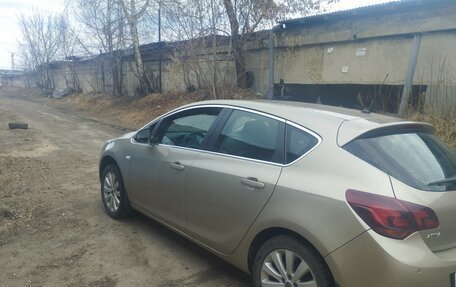 Opel Astra J, 2011 год, 790 000 рублей, 6 фотография