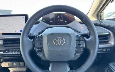 Toyota Prius IV XW50, 2024 год, 2 750 000 рублей, 7 фотография