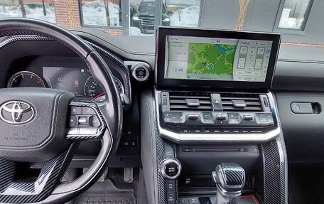 Toyota Land Cruiser, 2021 год, 11 фотография