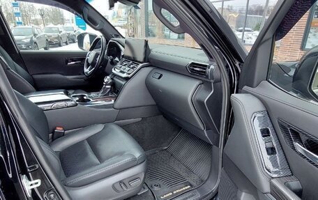 Toyota Land Cruiser, 2021 год, 20 фотография